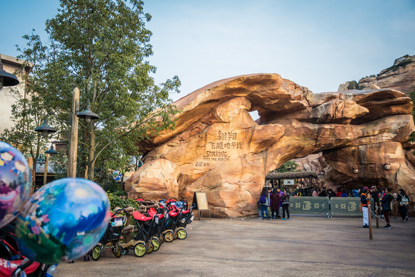 上海迪士尼乐园吃什么比较划算,上海迪士尼酒店住宿攻略