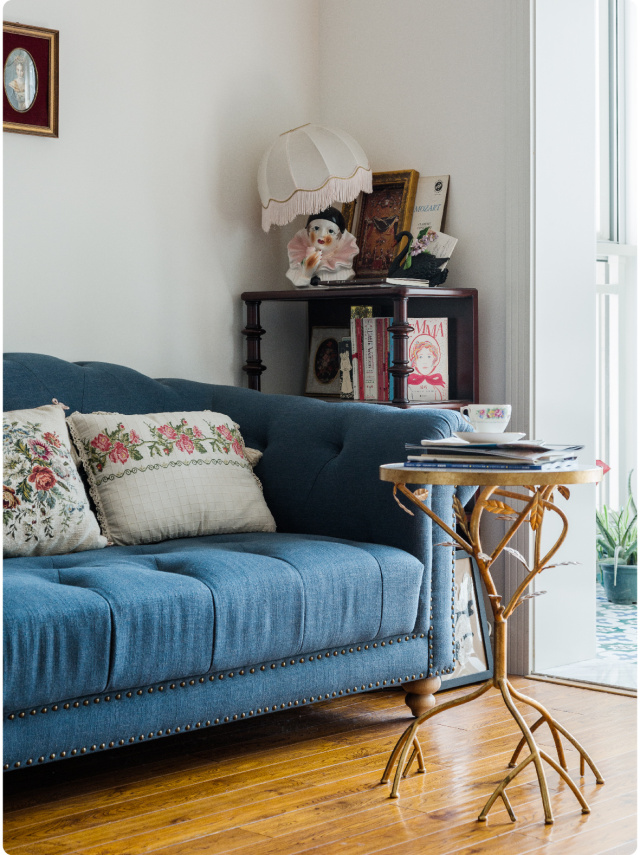 她凑来一堆二手家具,装了人生的第一套房子,关键还特别好看!