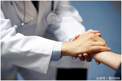 白癜风的原因和治疗方法是什么,白癜风外伤引起的怎么治疗