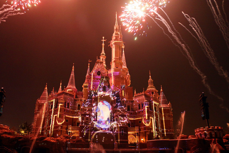 上海迪士尼乐园2天一夜游玩攻略,上海迪士尼2天游玩攻略