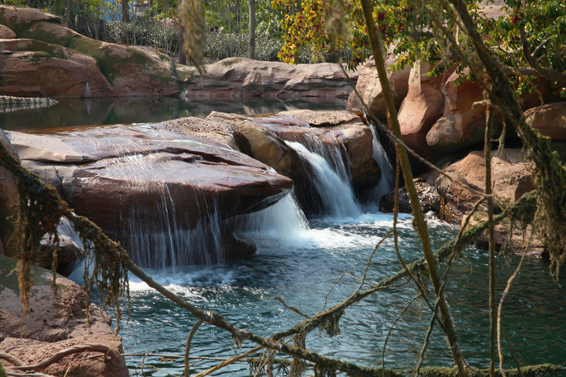 上海迪士尼乐园2天一夜游玩攻略,上海迪士尼2天游玩攻略