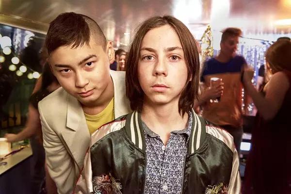 高分畅快的6部“悬疑，动作，喜剧”的电影，你更喜欢哪一部？