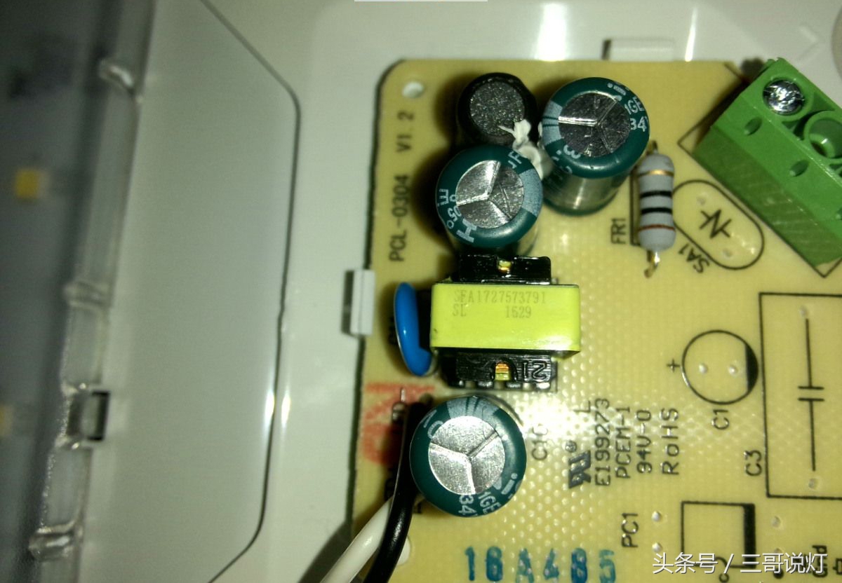 松下吸顶灯开箱,松下吸顶灯拆卸更换led