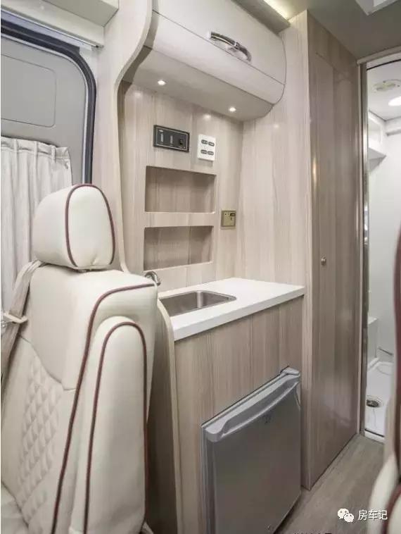 房车上汽大通b型房车,最新最便宜的B型大通房车