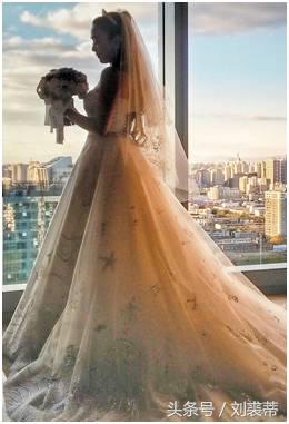 婚纱设计师兰玉作品,北上广依然相信爱情婚纱设计