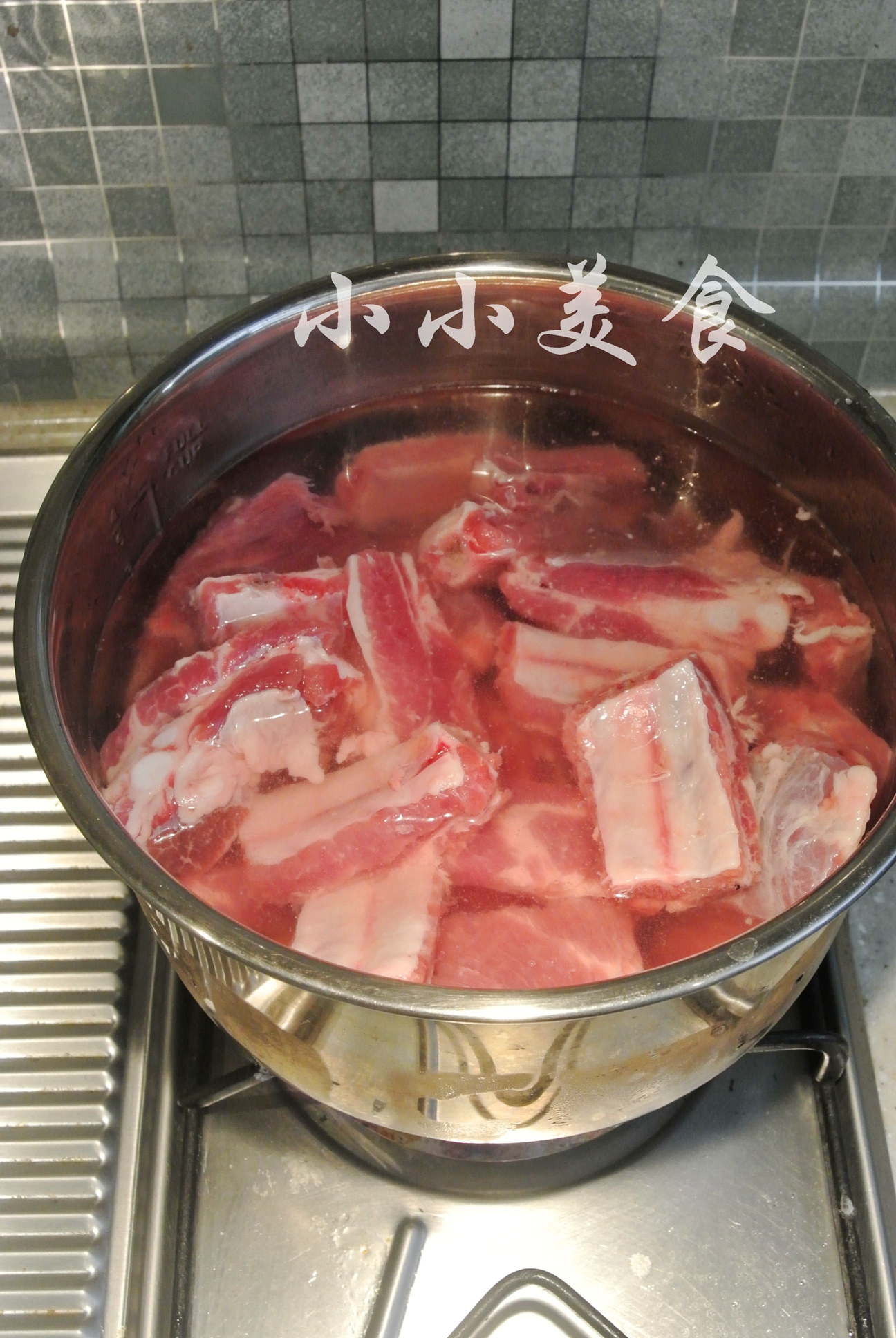 糖醋排骨凉菜,糖醋排骨软糯脱骨不柴不塞牙