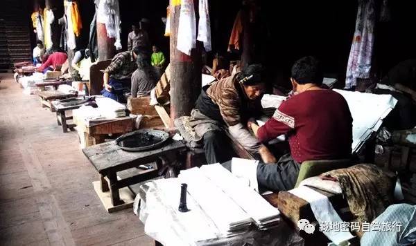 成都出发—川藏南线-北线-丹巴-色达五明佛学院-亚青寺-德格印经院-昌都-然乌湖-来古冰川-波密-林芝-拉萨经典十二日游