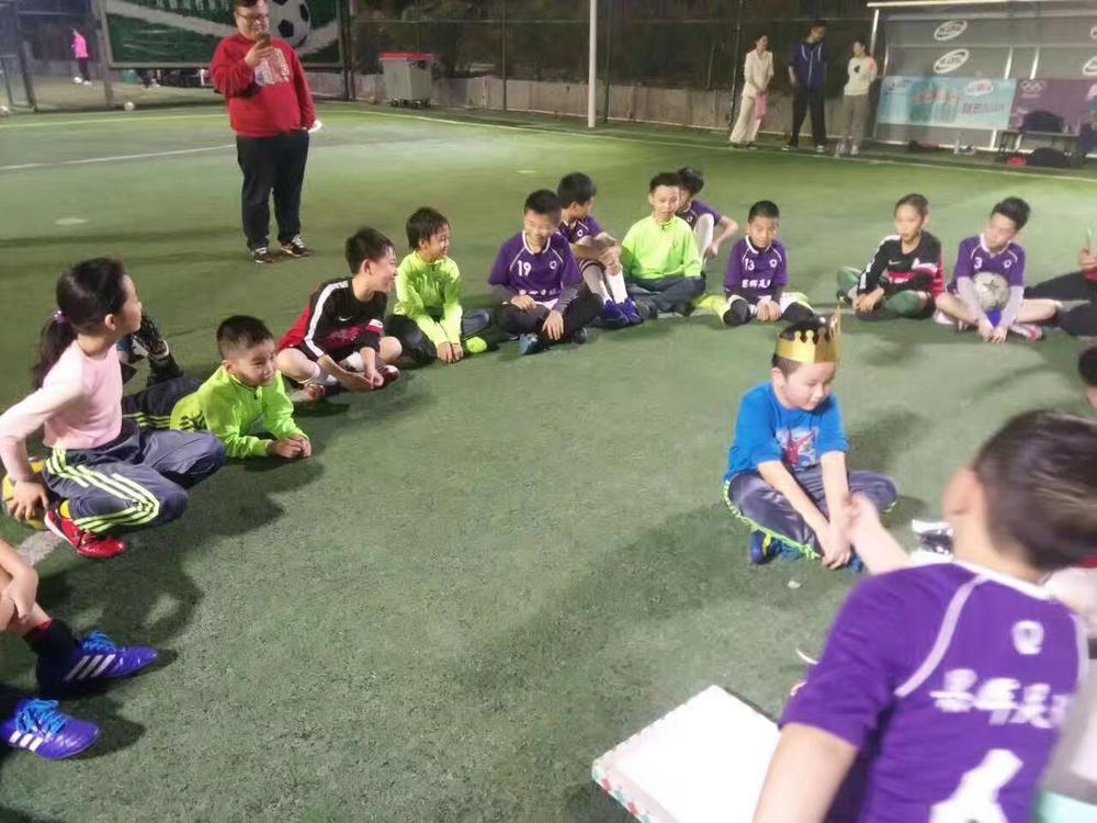 获投1000万他培养足球小将去中超牵手两项青年赛事年流水1200万