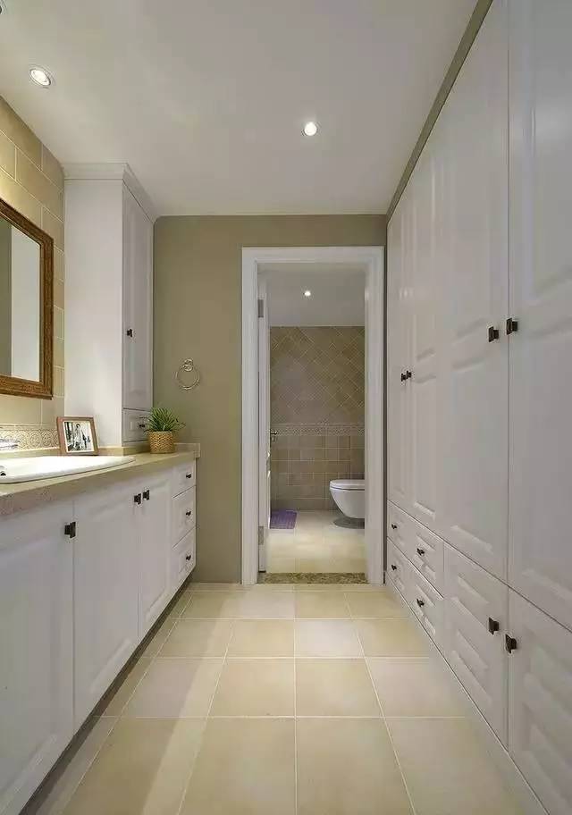 客厅沙发不靠墙的客厅该怎样设计,复式挑空客厅沙发不靠墙背景墙