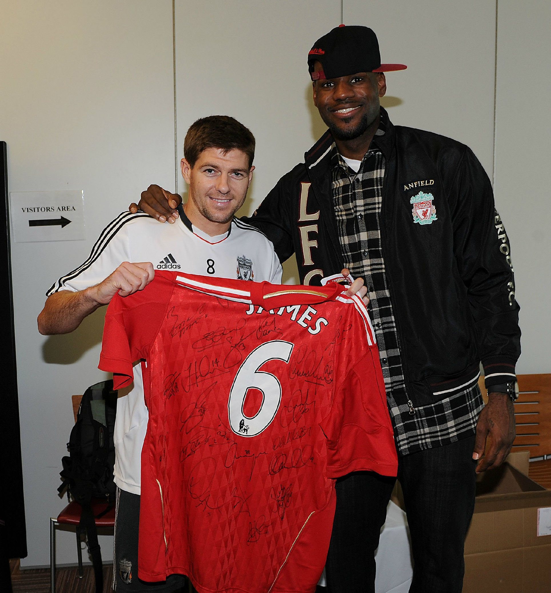 里皮10佳球集锦,里皮带领男足首胜