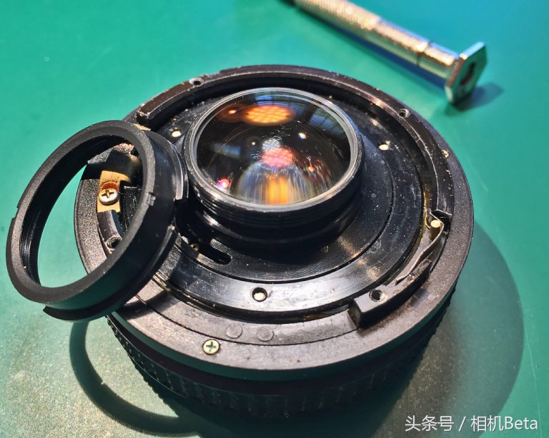 怎么预防镜头发霉,单反镜头发霉拆洗