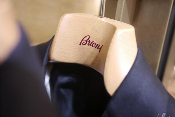 世界十大男装顶级品牌商标,世界男装品牌排行榜前十名