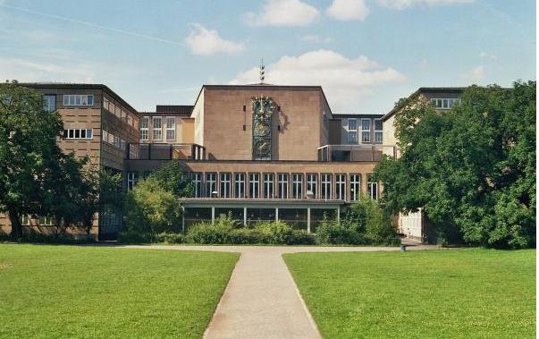 2022qs世界大学体育排名,体育经济与管理专业世界最好大学