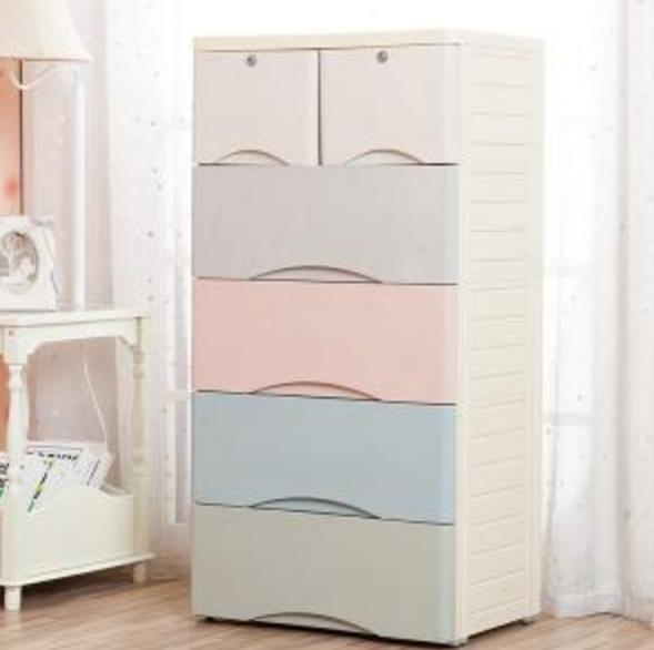 塑料衣柜好看实用便宜,衣柜用塑料的好还是实木的好呢