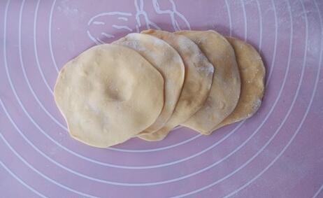 黄玫瑰送朋友的花语是什么,黄玫瑰送给朋友代表什么