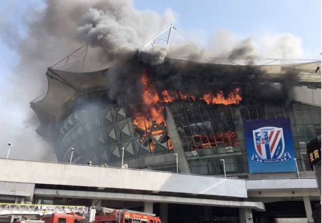 上海虹口足球场着火原因,虹口足球场燃大火是什么原因