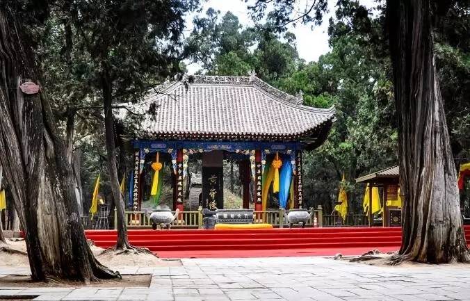 黄帝陵是海内外中华儿女寻根、筑梦、铸魂的民族圣地