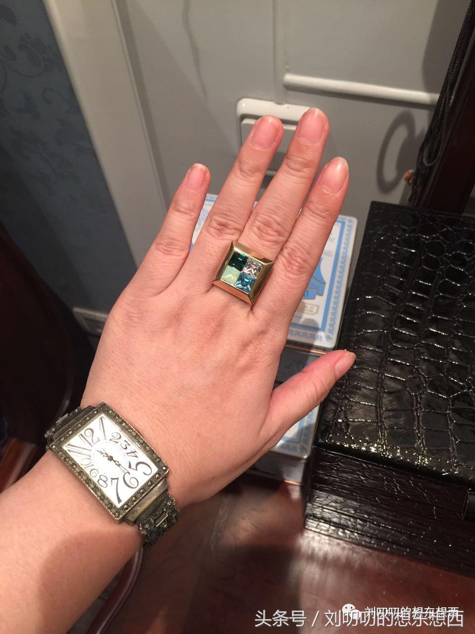 短款连衣裹裙外搭外套,裹裙一片式双面穿