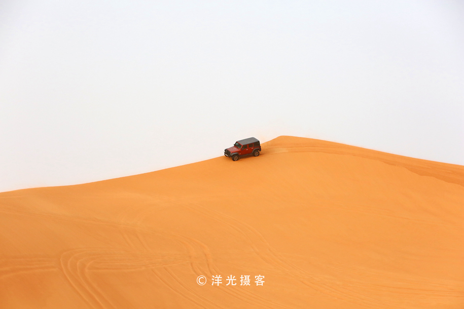 在迪拜体验阿拉伯服装,迪拜体验沙漠越野需要多少钱