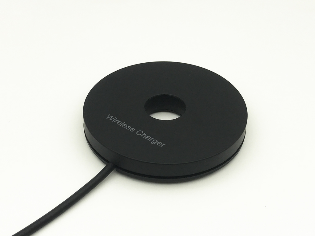 摆脱缠绕，想充就充—SIMPOWER无线充电器评测