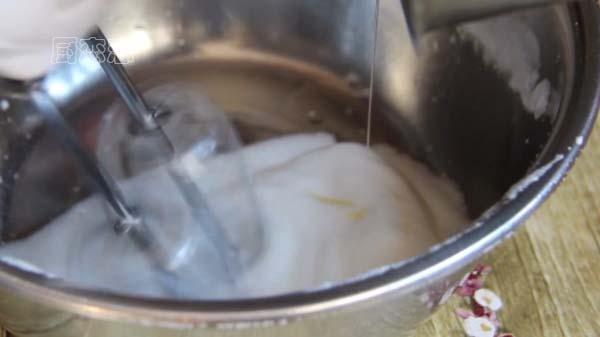 蛋糕裱花零基础教程新手,蛋糕裱花入门教程新手