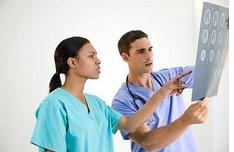 白癜风如何治疗？如何判断白癜风治疗是否有效