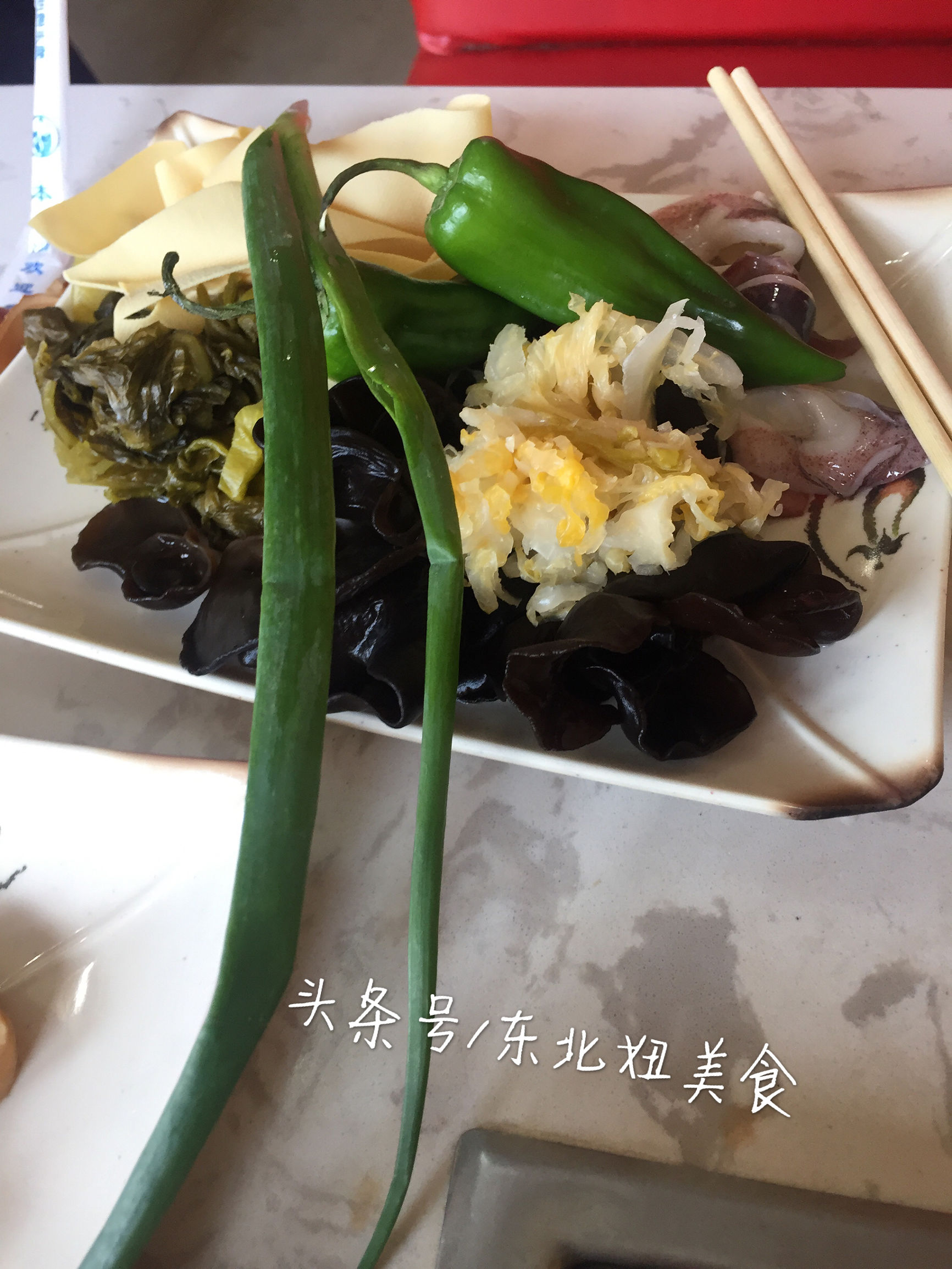 吃自助没吃多少就很撑,吃自助火锅没吃几口就饱了