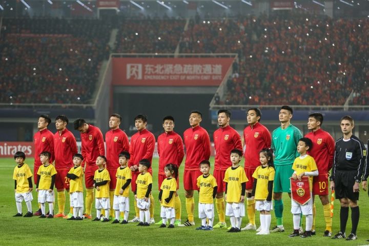 今日早报每天更新的简短新闻简报,早报最新发布消息