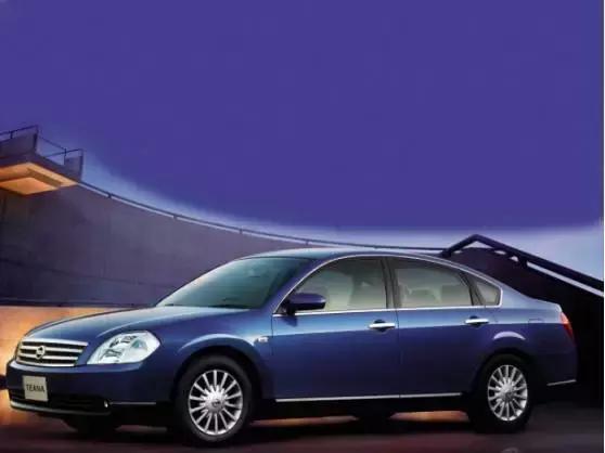 敢瞧不起四万块的3.5升V6天籁？随时秒你几条街！