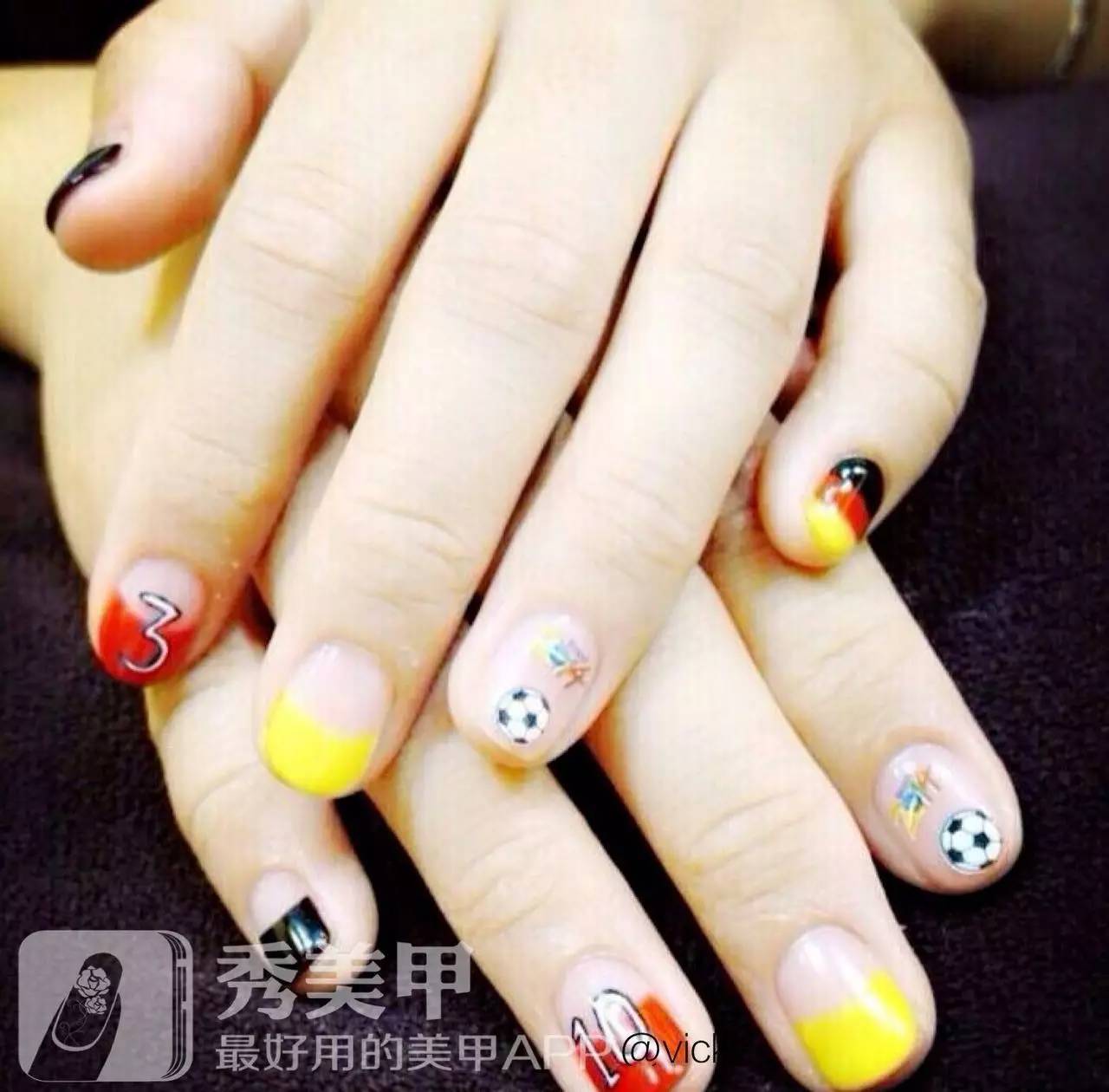 足球美甲主题——为国足欢呼