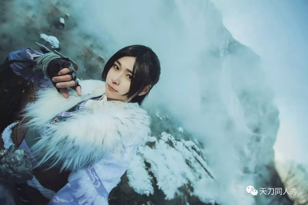 帅炸裂的出场,李太白换装cos