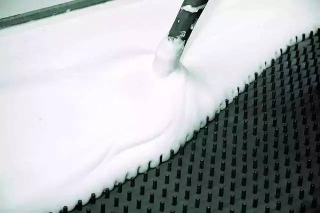 京造乳胶枕头和睡眠博士哪个好,乳胶1.5米长圆枕头护颈椎助睡眠