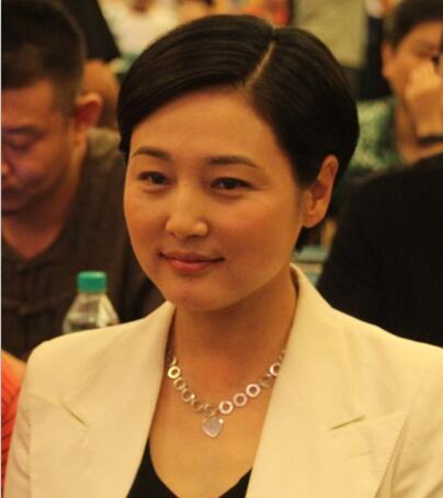 男人婆张延抖音号,男人婆张延近照发福