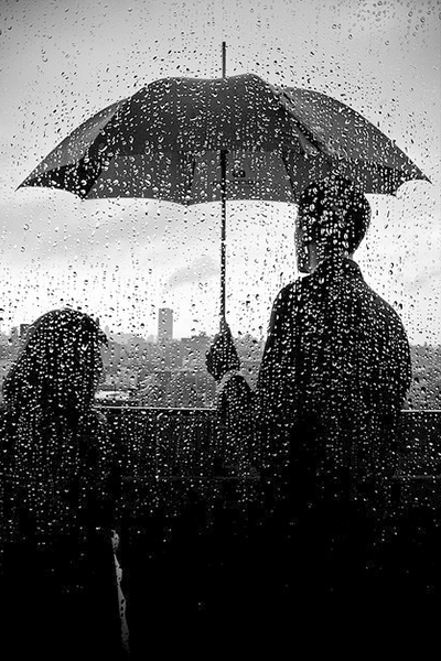 女朋友比较内向该聊什么好,性格内向的女朋友