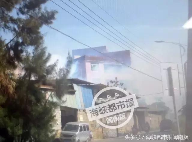 可恶!晋江东石一铸造厂烧锅炉味道刺鼻,百米内有小学幼儿园