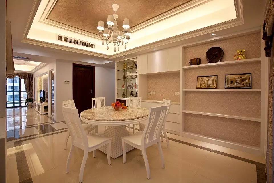 餐桌可以对着入户门吗,入户门对着餐桌如何装修