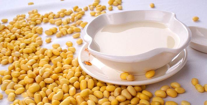 黄豆营养成分表,黄豆营养价值及功效与禁忌