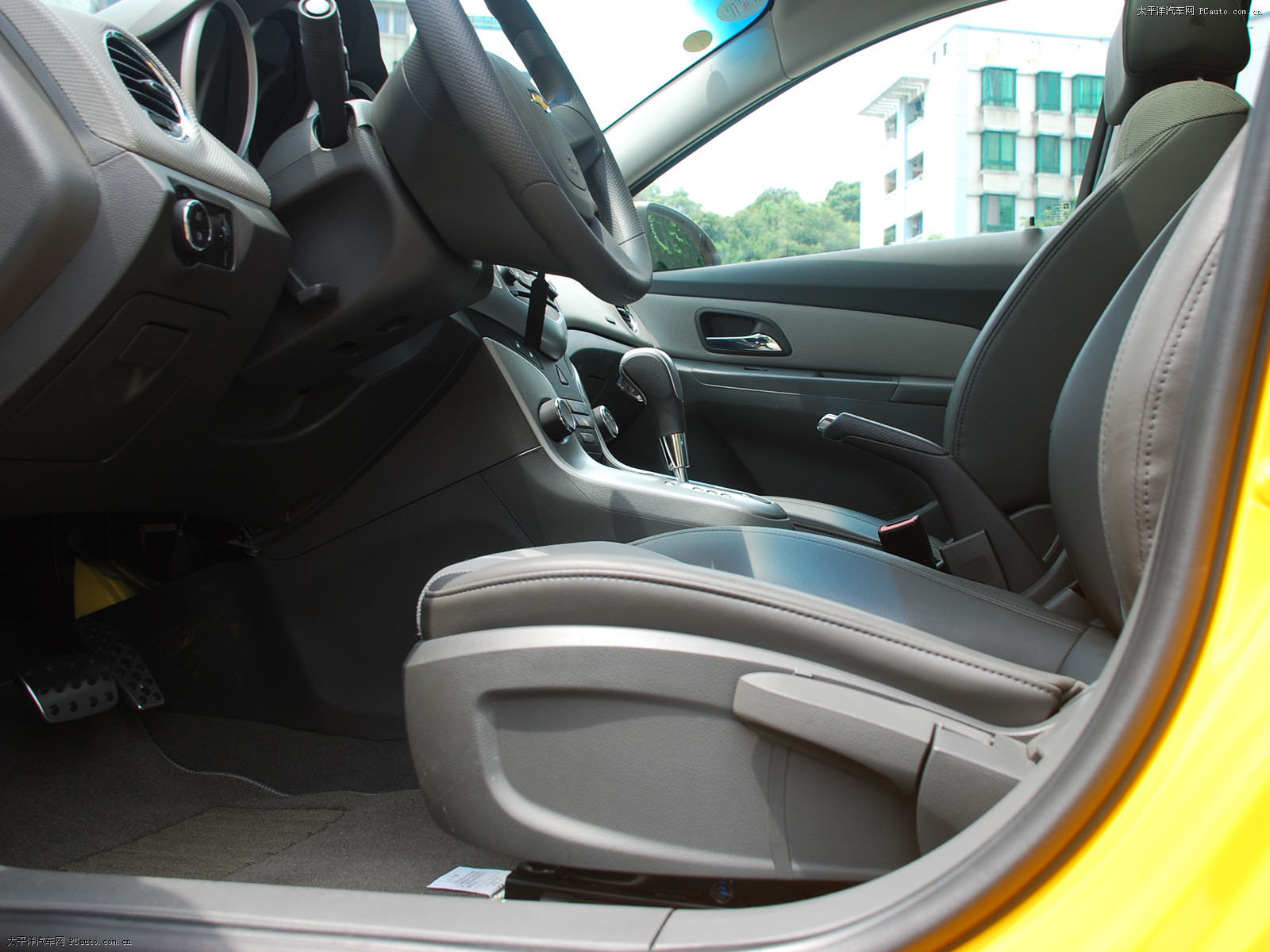 12款科鲁兹1.6自动表显油耗10.5,12款科鲁兹行驶中无动力