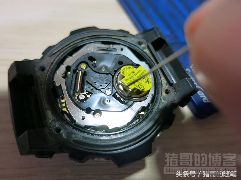 卡西欧g-shockga400换电池,卡西欧手表g-shock怎么换电池