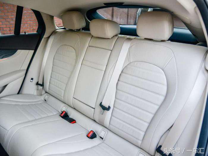 和宝马x4相似的奔驰,奔驰glc300轿跑和宝马x4比较