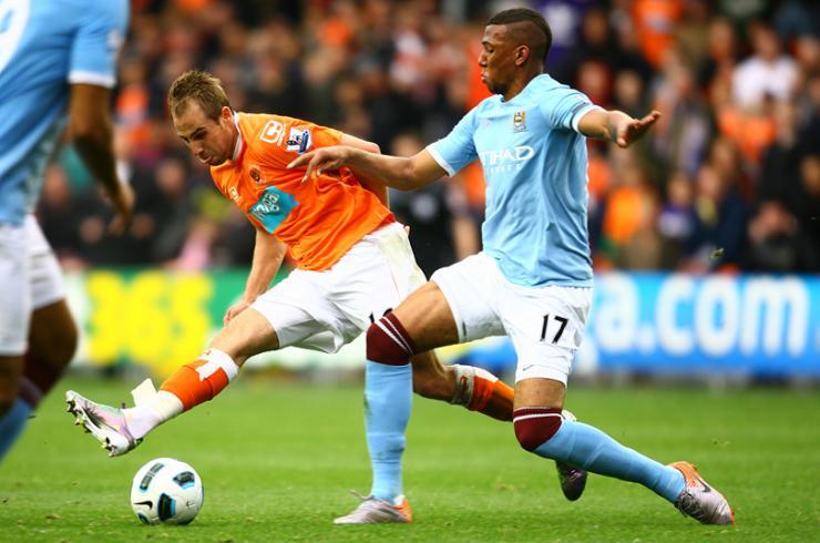 外电线报：带你走进，足球场上那些被放走的绝对巨星们！