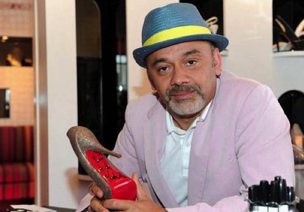 两只YSL换一支，这三位是口红界的保时捷、宾利和*博兰**基尼