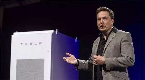 钢铁侠以马斯克为原型创造的,钢铁侠是以马斯克为原型吗