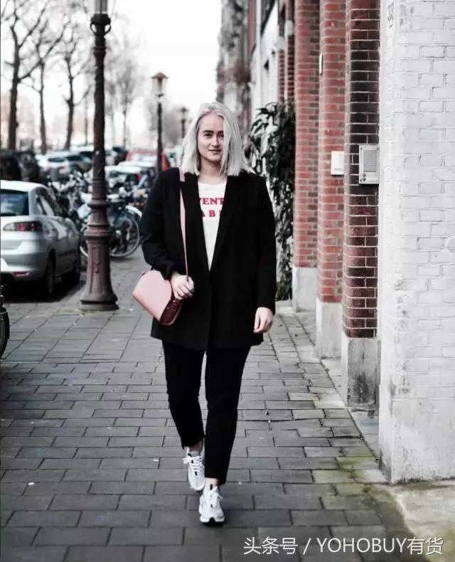 这8双令直男羡慕拥有的女生专属Sneaker,你买了吗?