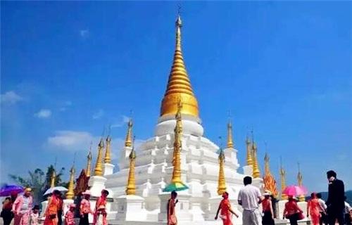 腾冲泼水节攻略,腾冲龙川泼水节