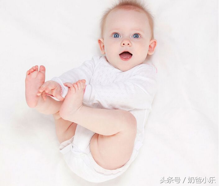 使用纸尿裤如何避免宝宝患尿布疹,纸尿裤别瞎囤弱酸亲肤拒绝红屁屁