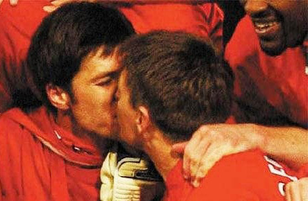 足球场上的各种阵型详解,足球场上断腿排行