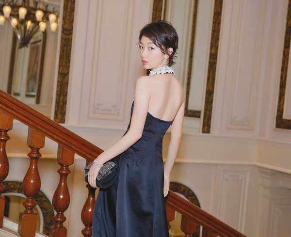 赵薇周迅章子怡红毯,赵薇章子怡百花奖同台不互动