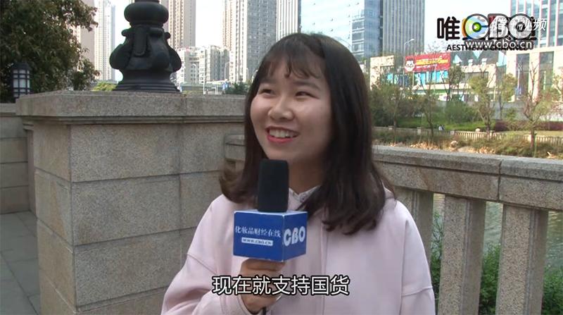 大学生街访买东西,街访年轻人的消费心理