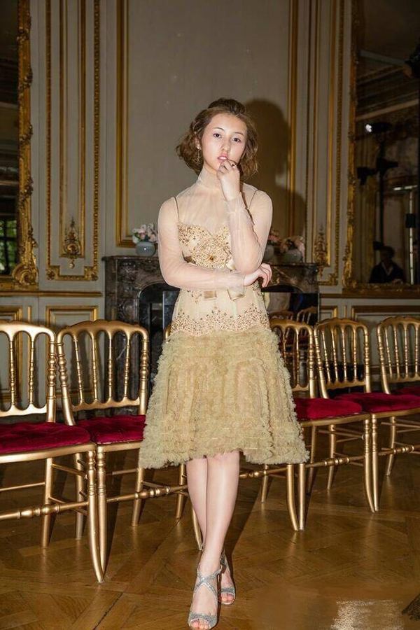 赵薇周迅章子怡红毯,赵薇章子怡百花奖同台不互动